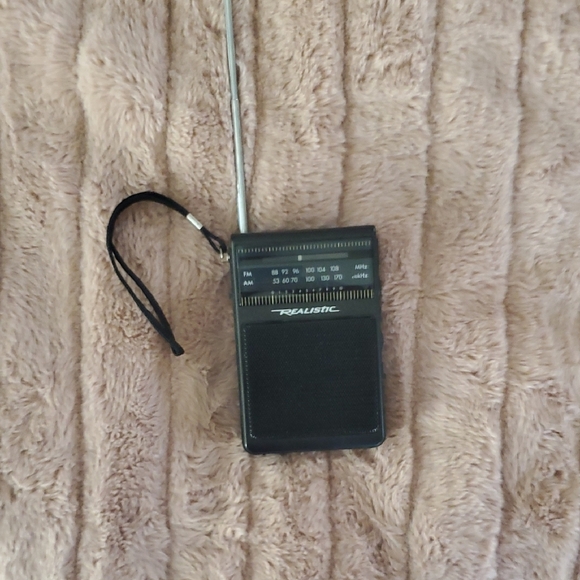 Vintage Black Portable AM/FM Radio - Picture 1 of 4
